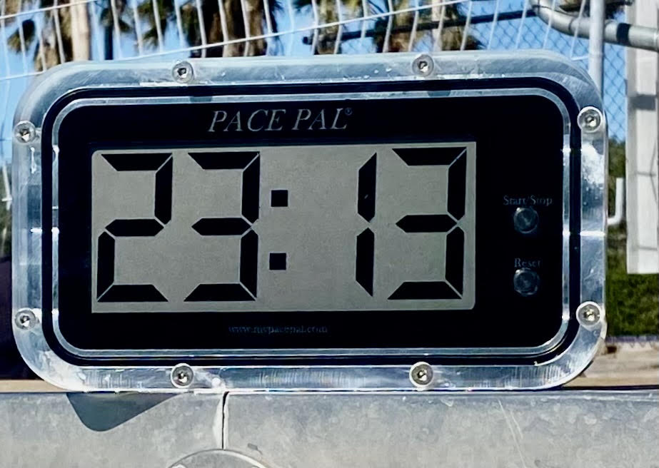 LCD UNDERWATER PACE CLOCK (Liquid Crystal Display Reflecting Ambient Light)